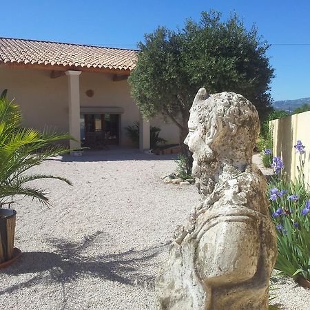Lamanderie En Provence Panzió Alleins Kültér fotó