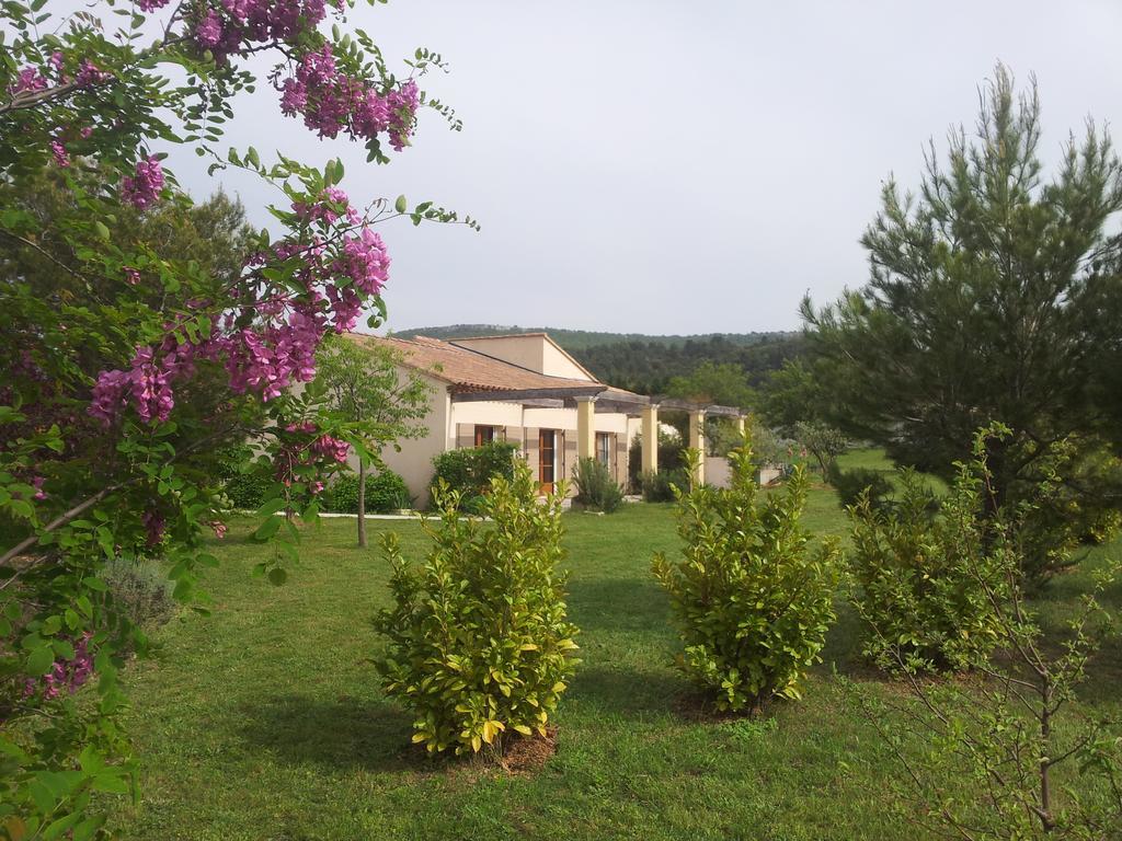 Lamanderie En Provence Panzió Alleins Szoba fotó